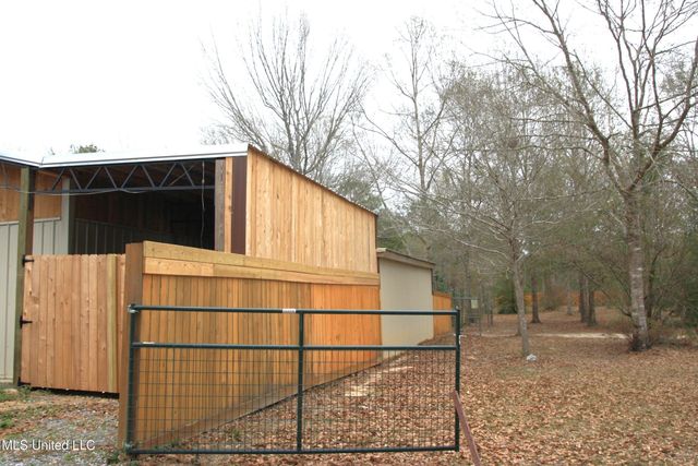 18144 Shaw Road, Saucier, MS 39574