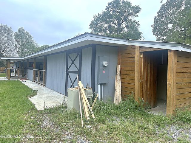 18144 Shaw Road, Saucier, MS 39574
