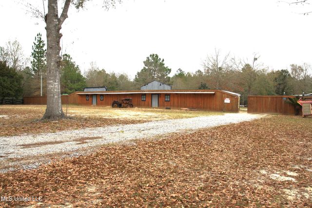 18144 Shaw Road, Saucier, MS 39574