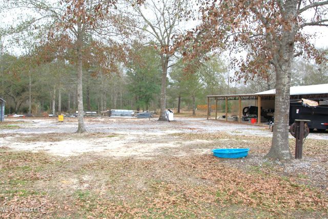 18144 Shaw Road, Saucier, MS 39574
