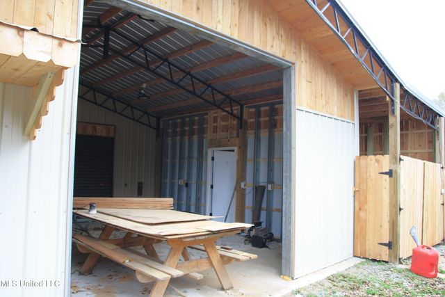 18144 Shaw Road, Saucier, MS 39574