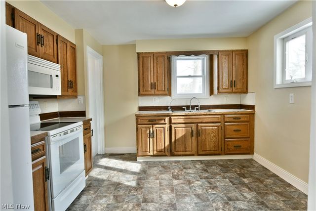 3109 Woodbine Avenue SE, Warren, OH 44484