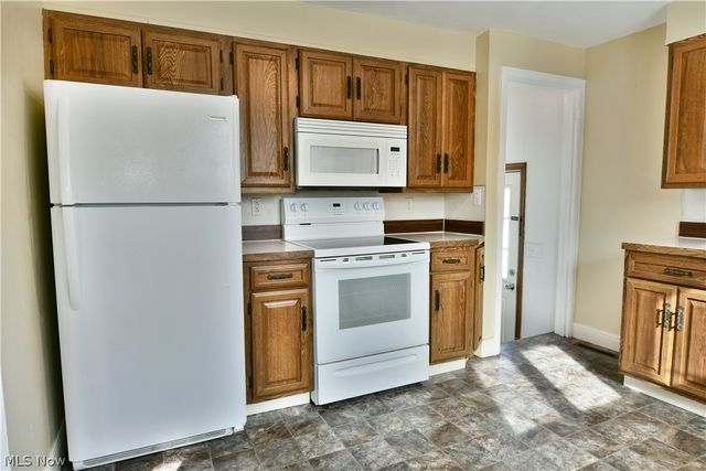 3109 Woodbine Avenue SE, Warren, OH 44484