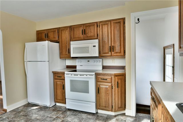 3109 Woodbine Avenue SE, Warren, OH 44484