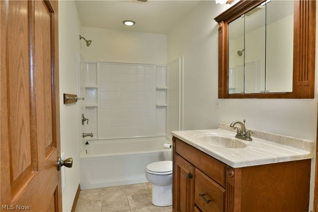 3109 Woodbine Avenue SE, Warren, OH 44484