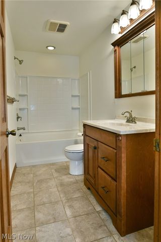 3109 Woodbine Avenue SE, Warren, OH 44484