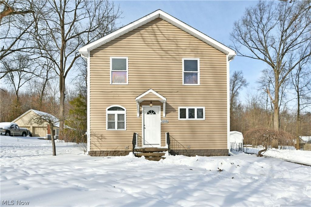 3109 Woodbine Avenue SE, Warren, OH 44484