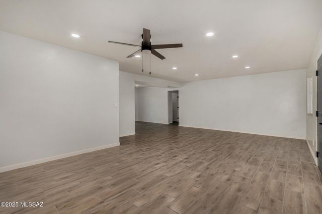 7601 N Shirley Place, Tucson, AZ 85741