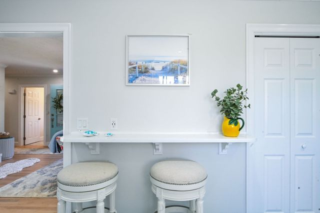 9 Coach Ln, Sandwich, MA 02563