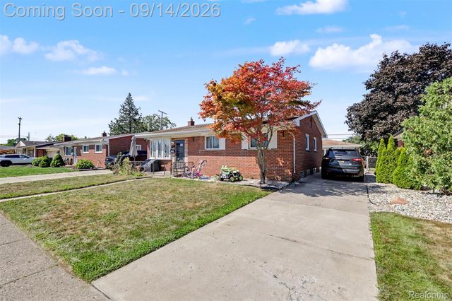 5741 Fairwood Drive, Dearborn Heights, MI 48127