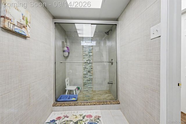 5741 Fairwood Drive, Dearborn Heights, MI 48127