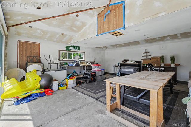 5741 Fairwood Drive, Dearborn Heights, MI 48127