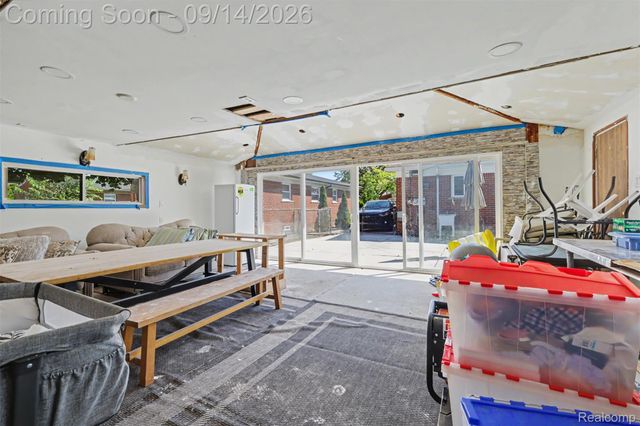 5741 Fairwood Drive, Dearborn Heights, MI 48127