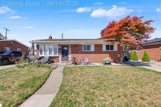 5741 Fairwood Drive, Dearborn Heights, MI 48127