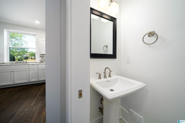 500 56TH STREET S, Birmingham, AL 35212