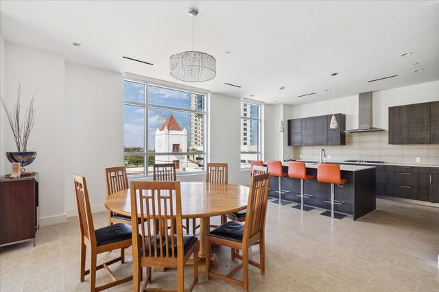 3331 D'amico Street 404, Houston, TX 77019