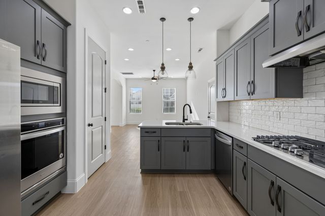 103 Bellagio Villas Dr, Spring Hill, TN 37174