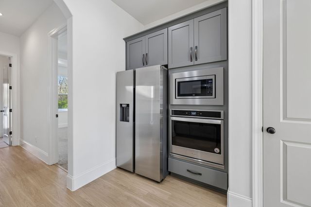 103 Bellagio Villas Dr, Spring Hill, TN 37174