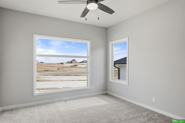 5614 N 198th Street, Elkhorn, NE 68022