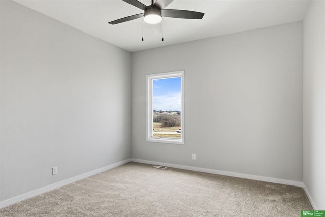 5614 N 198th Street, Elkhorn, NE 68022
