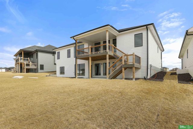 5614 N 198th Street, Elkhorn, NE 68022