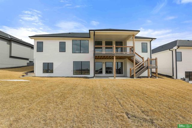5614 N 198th Street, Elkhorn, NE 68022