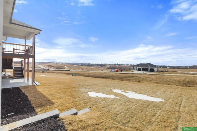 5614 N 198th Street, Elkhorn, NE 68022