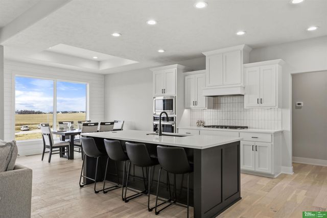 5614 N 198th Street, Elkhorn, NE 68022