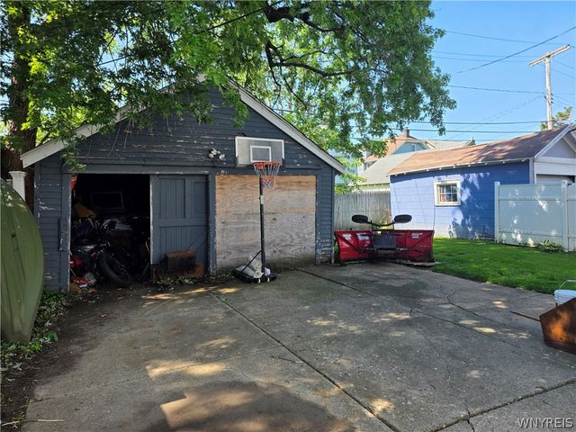 28 Wabash Avenue, Tonawanda, NY 14217