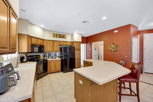 16450 E AVENUE OF THE FOUNTAIN -- 8, Fountain Hills, AZ 85268