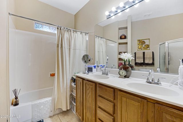 16450 E AVENUE OF THE FOUNTAIN -- 8, Fountain Hills, AZ 85268