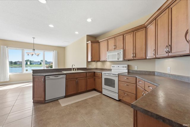 8518 Valencia Place, Fort Wayne, IN 46835