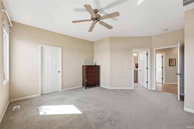 8518 Valencia Place, Fort Wayne, IN 46835