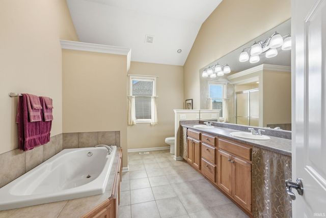8518 Valencia Place, Fort Wayne, IN 46835