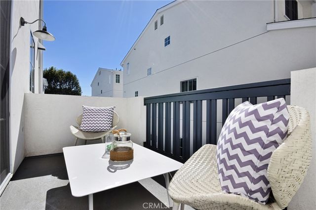 4641 Cahuenga Boulevard, Toluca Lake, CA 91602