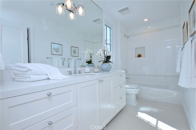 4641 Cahuenga Boulevard, Toluca Lake, CA 91602