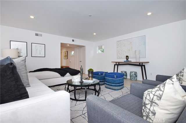 4641 Cahuenga Boulevard, Toluca Lake, CA 91602