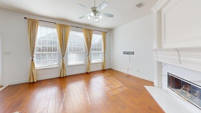 1020 Thorncliff Trail, Irving, TX 75063