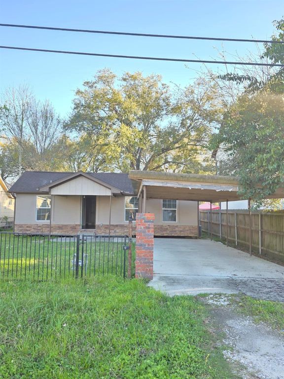 1720 Roxella Street, Houston, TX 77093