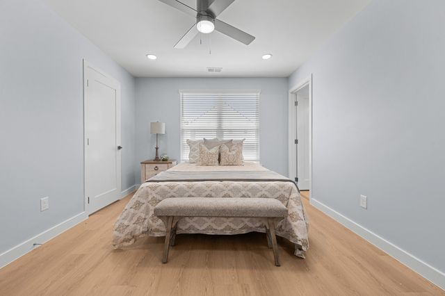 702 Laura Ward Pl, Lebanon, TN 37087