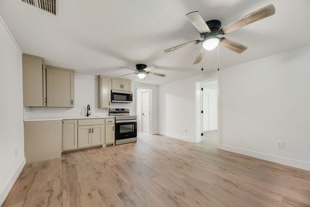 635 Vz County Road 3829, Wills Point, TX 75169