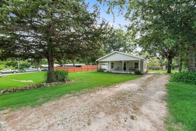 635 Vz County Road 3829, Wills Point, TX 75169