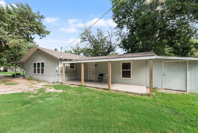 635 Vz County Road 3829, Wills Point, TX 75169