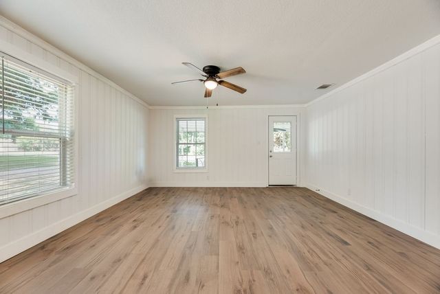 635 Vz County Road 3829, Wills Point, TX 75169