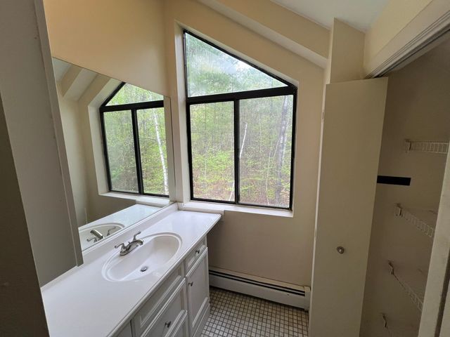 60 Franklin Heights, Rochester, NH 03867
