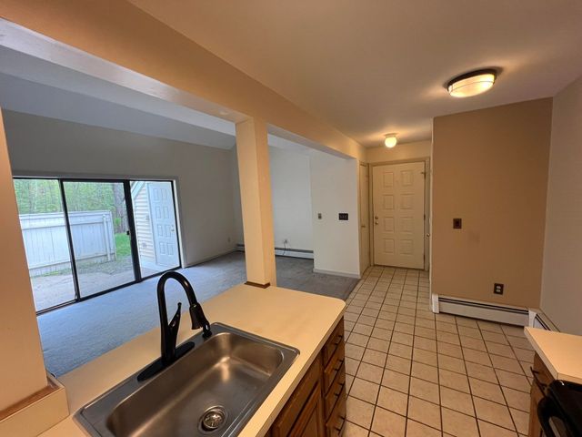 60 Franklin Heights, Rochester, NH 03867