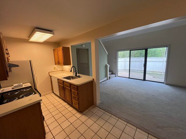 60 Franklin Heights, Rochester, NH 03867