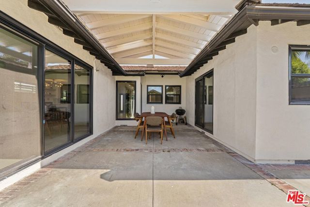 5253 Buffalo Avenue, Sherman Oaks, CA 91401