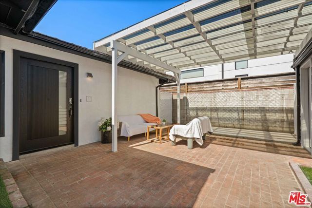 5253 Buffalo Avenue, Sherman Oaks, CA 91401