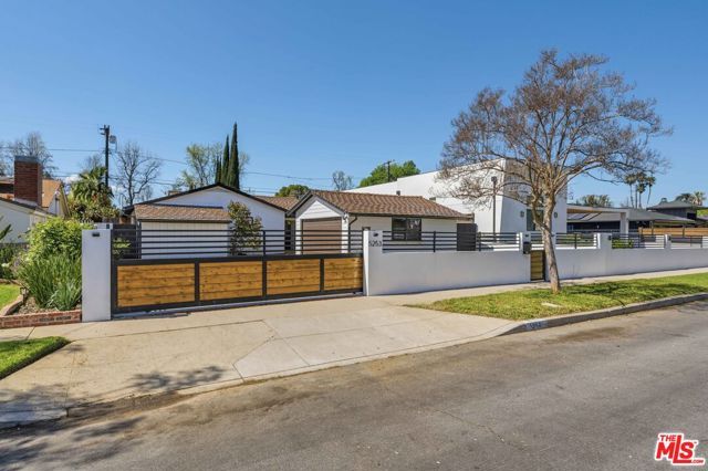 5253 Buffalo Avenue, Sherman Oaks, CA 91401